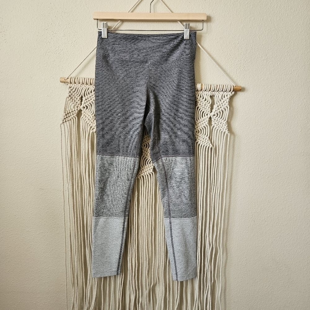 Outdoor Voices Women's Springs 7/8 Legging Small